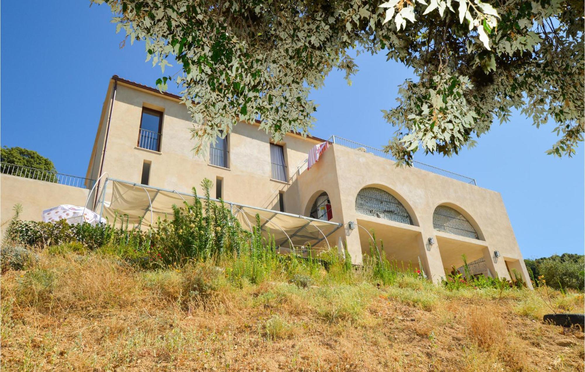 Stunning In Piana With Wifi Apartment